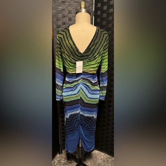 Donna Morgan Mesh Maxi Dress - Picture 3 of 4